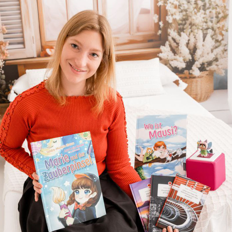 Sandra-Michelle Strausz